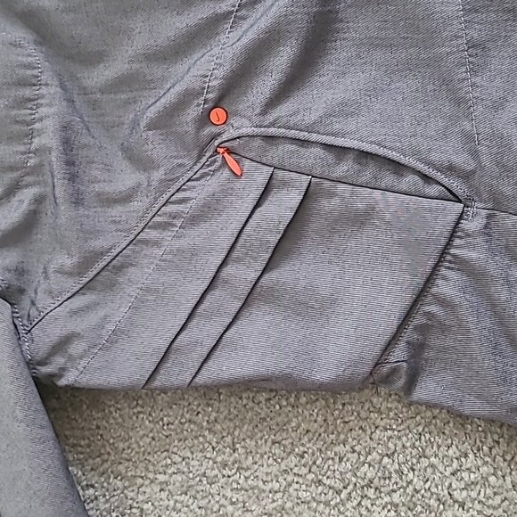 Nike Boys lightweight jacket - Picture 11 of 16